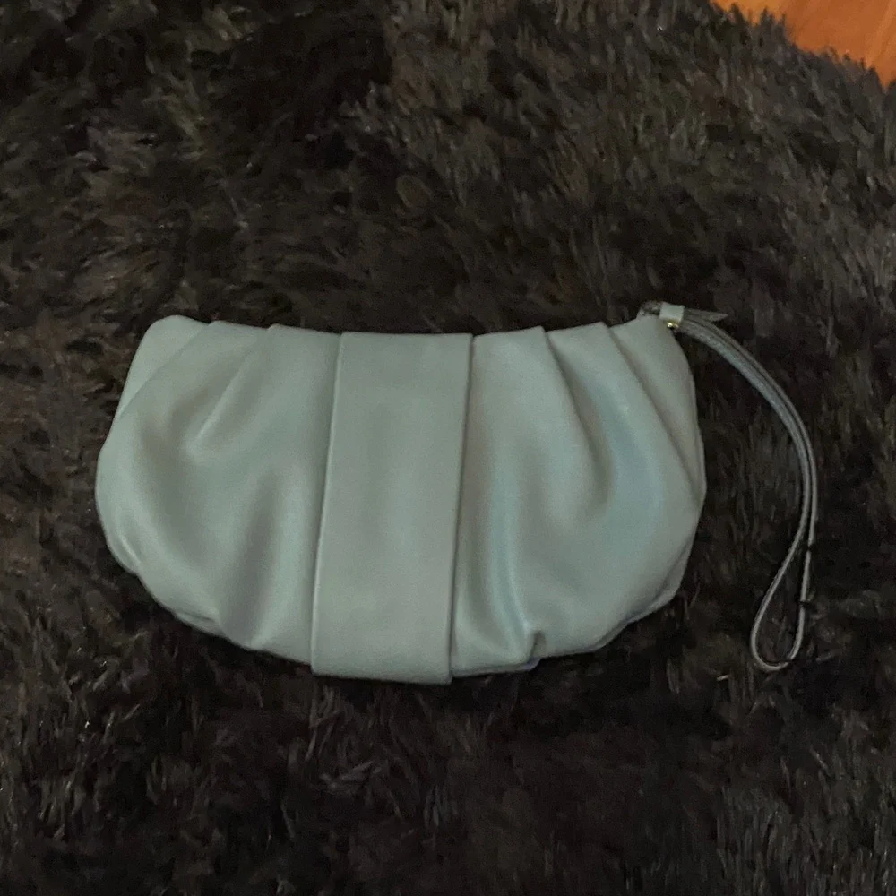 Simply Vera Vera Wang Slate Blue Pleated Wristlet - Picture 5 of 5